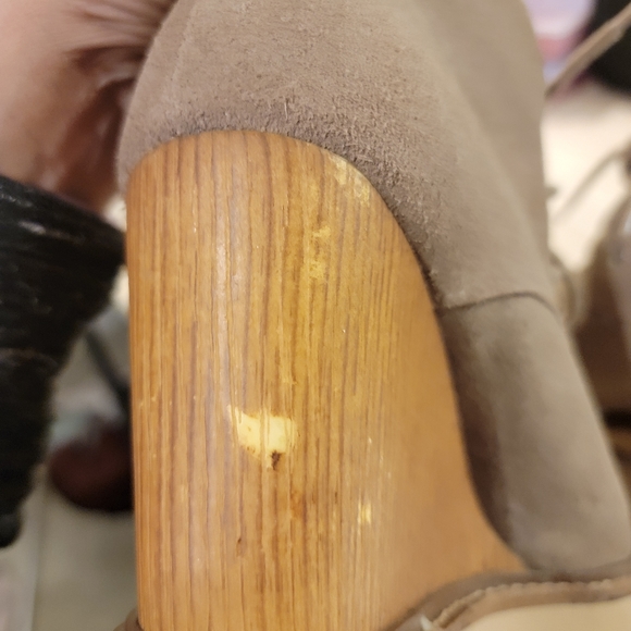 BCBC Wedge Boot - Picture 7 of 9